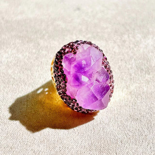 Natural Purple Quartz Crystal Prynne Ring